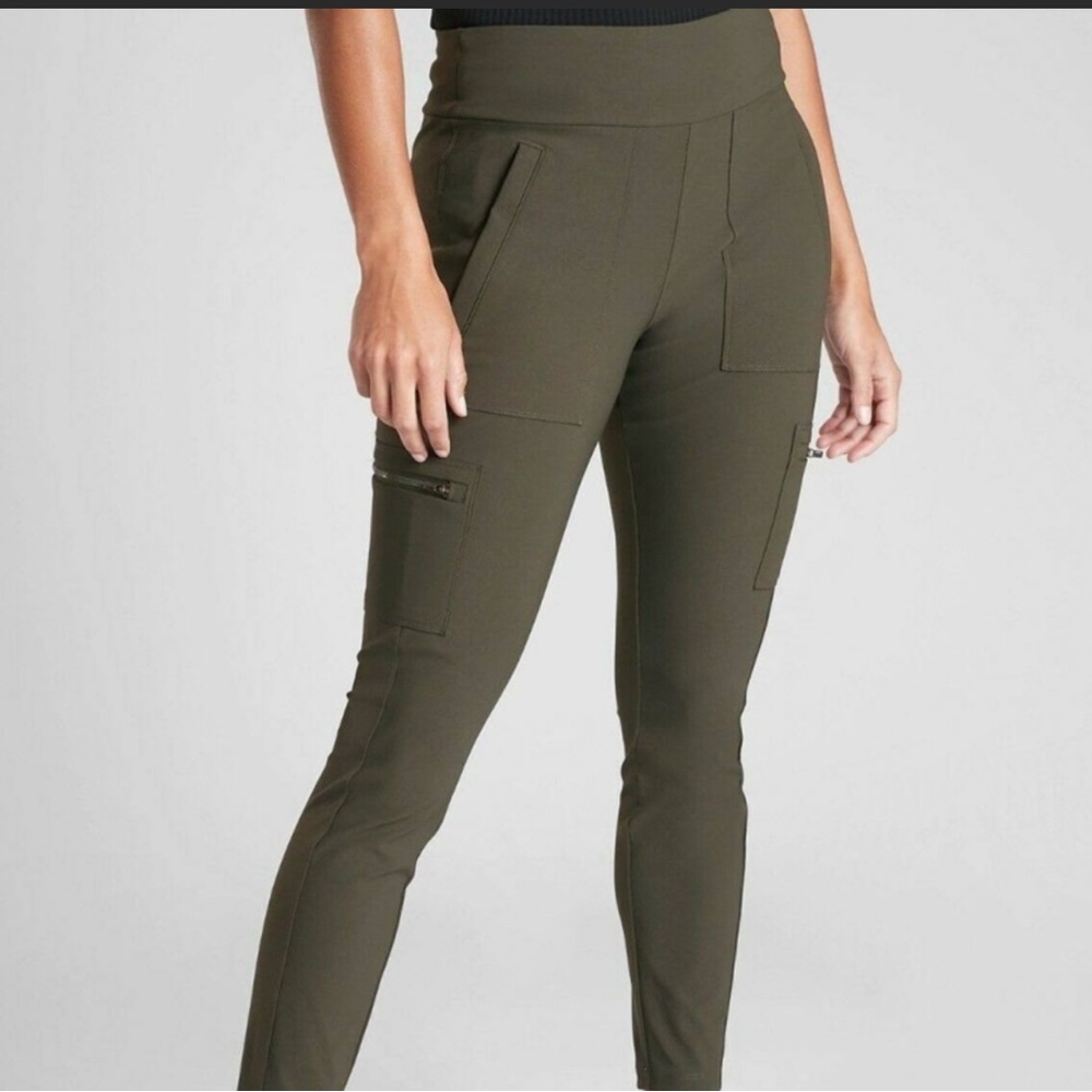 Athleta Headlands Hybrid Green Cargo Tight, Size 0P